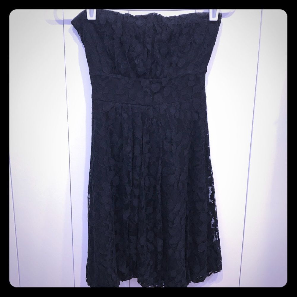 Lace strapless black sleeveless dress - size small